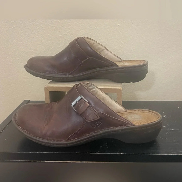 Ugg Clogs Leather Livia Brown Shearling Buckle Mules Shoes Womens Size 8 - Picture 1 of 8